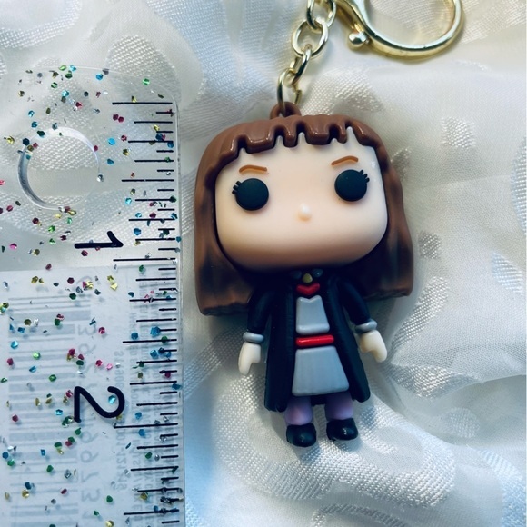 NWT Hermione Granger Bracelet Wristlet Keychain Harry Potter Hogwarts Gryffindor - Picture 9 of 10